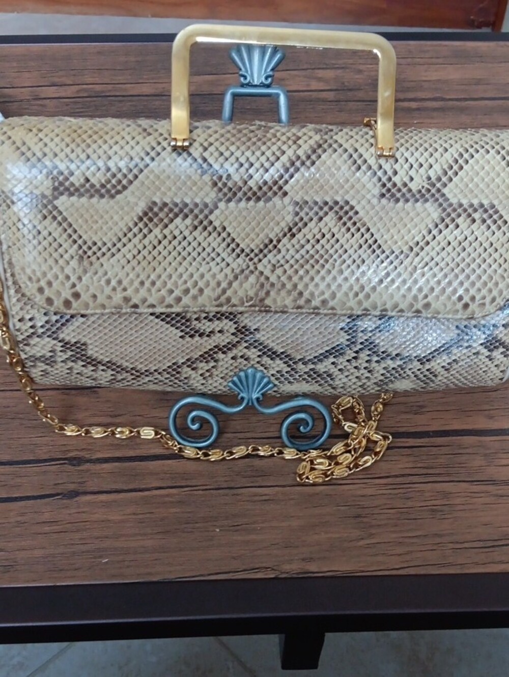Supreme Handbag from 1970. Snakeskin Clutch With Optional Chain - Picture 2 of 11